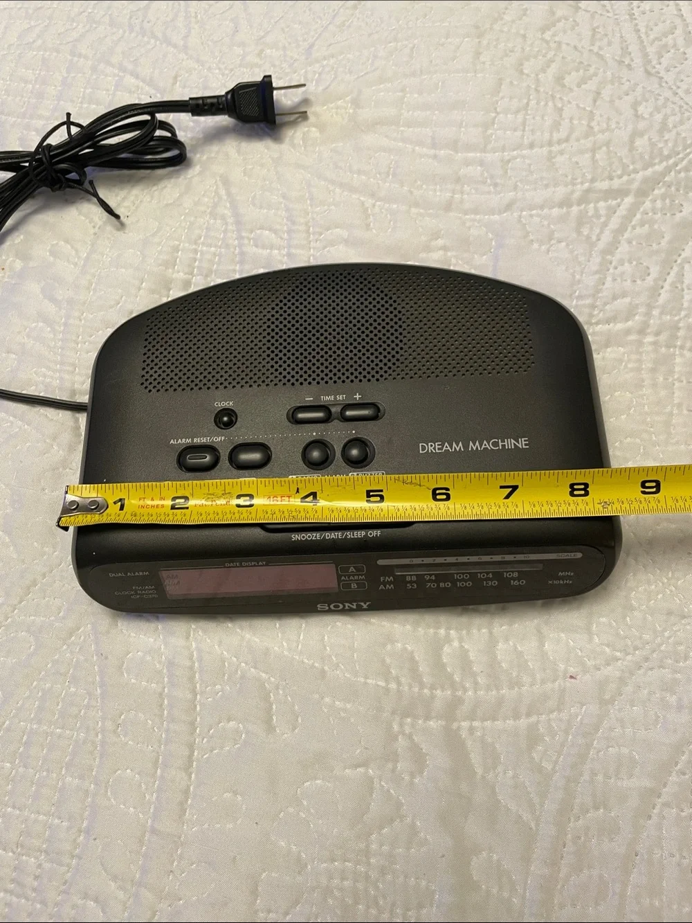 Sony DREAM MACHINE FM/AM Clock Radio ICF-C370 Great Working Condition
